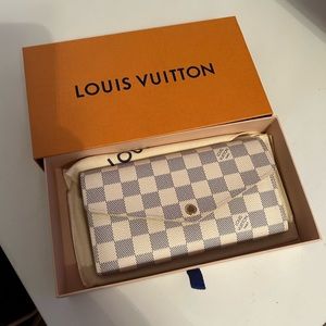 Louis Vuitton Damier Azur Sarah Wallet